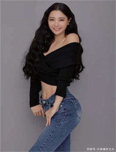 “疑戴3万元耳钉”女副局长露面-亚洲欧洲卡1卡2新区