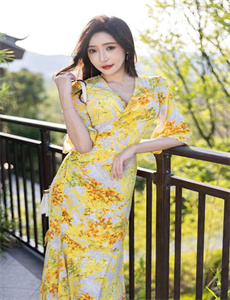 蜜桃成熟时33d在线观看完整版HD-公交车上操了她
